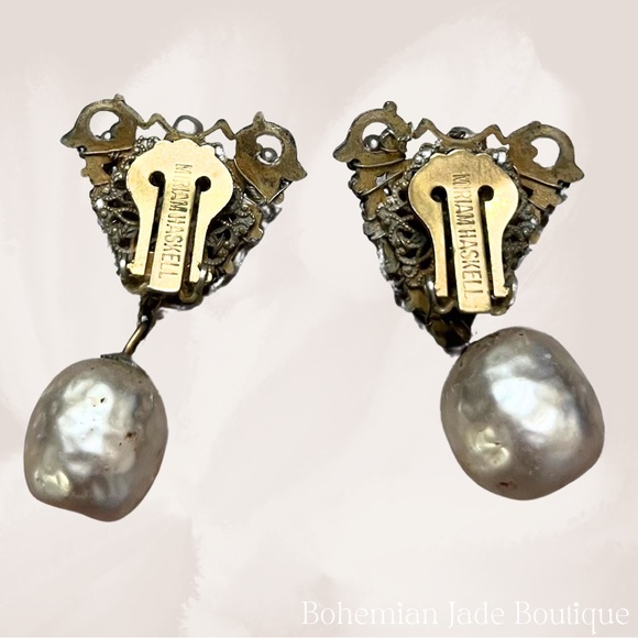Miriam Haskell Signed Vintage Pearl Drop Clip On Earrings - Picture 5 of 5